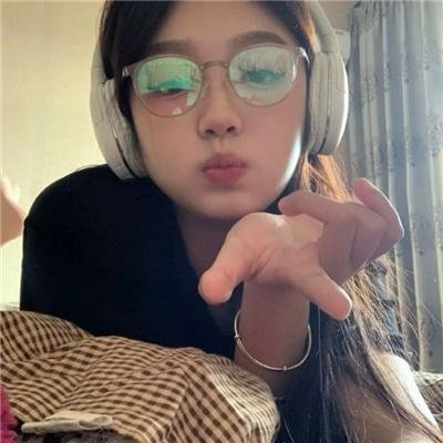 你像上帝一样吻我